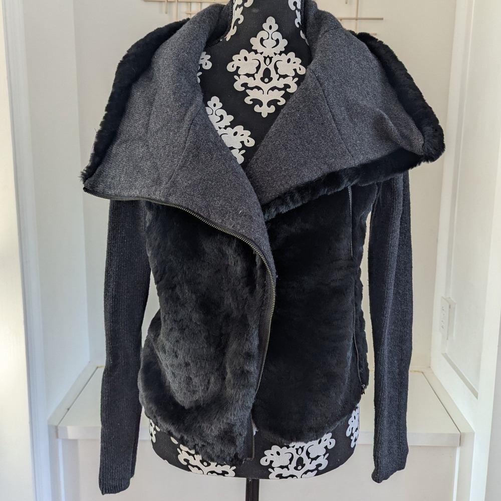 LOFT Faux Fur Trim Wrap Collar Jacket Charcoal Gray Sweater Mixed Media Sz XS‎